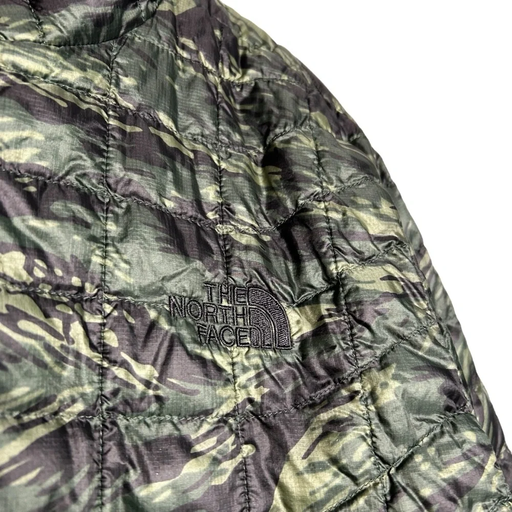 The North Face ThermoBall Camo Puffer Jacket Lightweight Men’s Medium